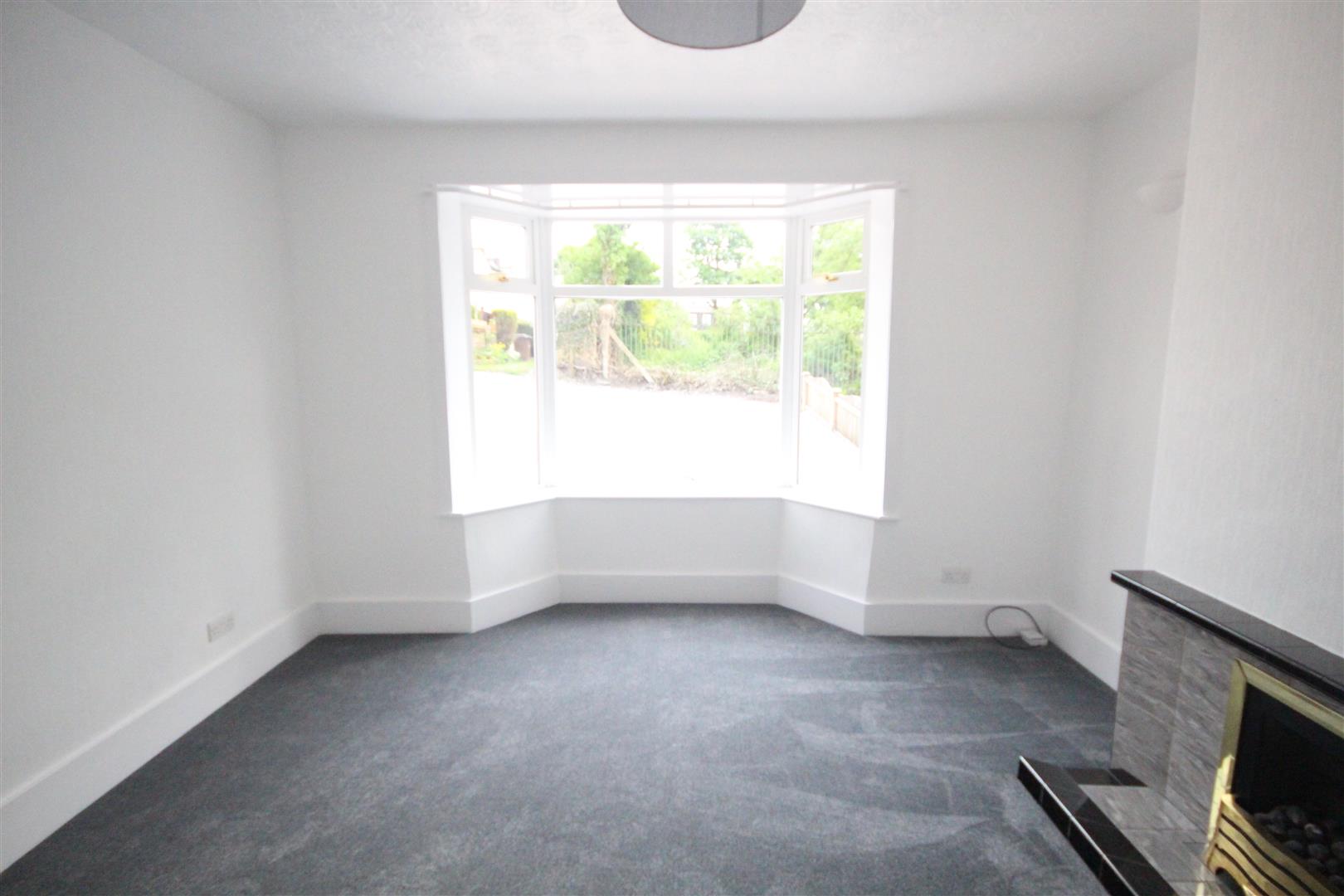 2 bedroom semi-detached house Let Agreed in Brierfield - IMG_7268.jpg